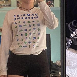 Vampire Weekend T